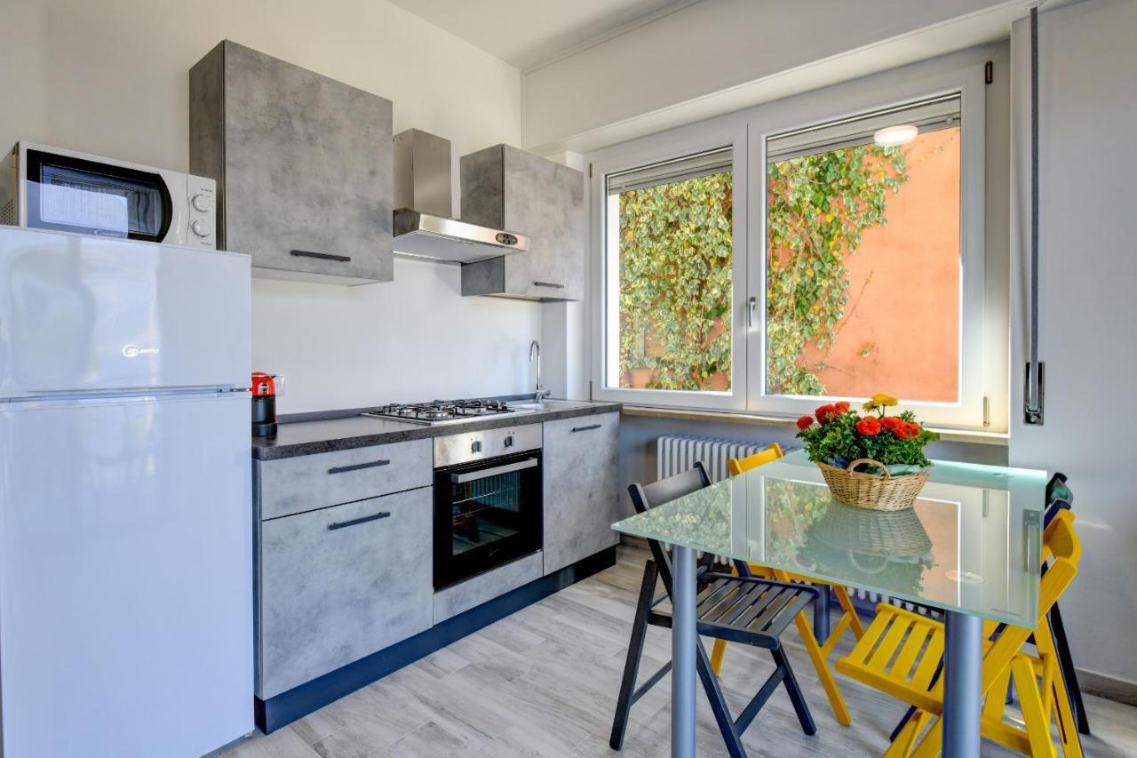 Studio Baldo - Brenzone Holiday Apartments Ngoại thất bức ảnh